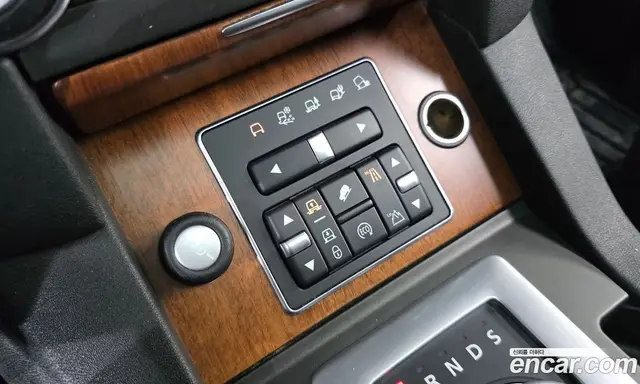 Land Rover Discovery 2015 3.0 автомат (гидро), миниатюра 9 Land Rover Discovery 2015 3.0 автомат (гидро), миниатюра 9