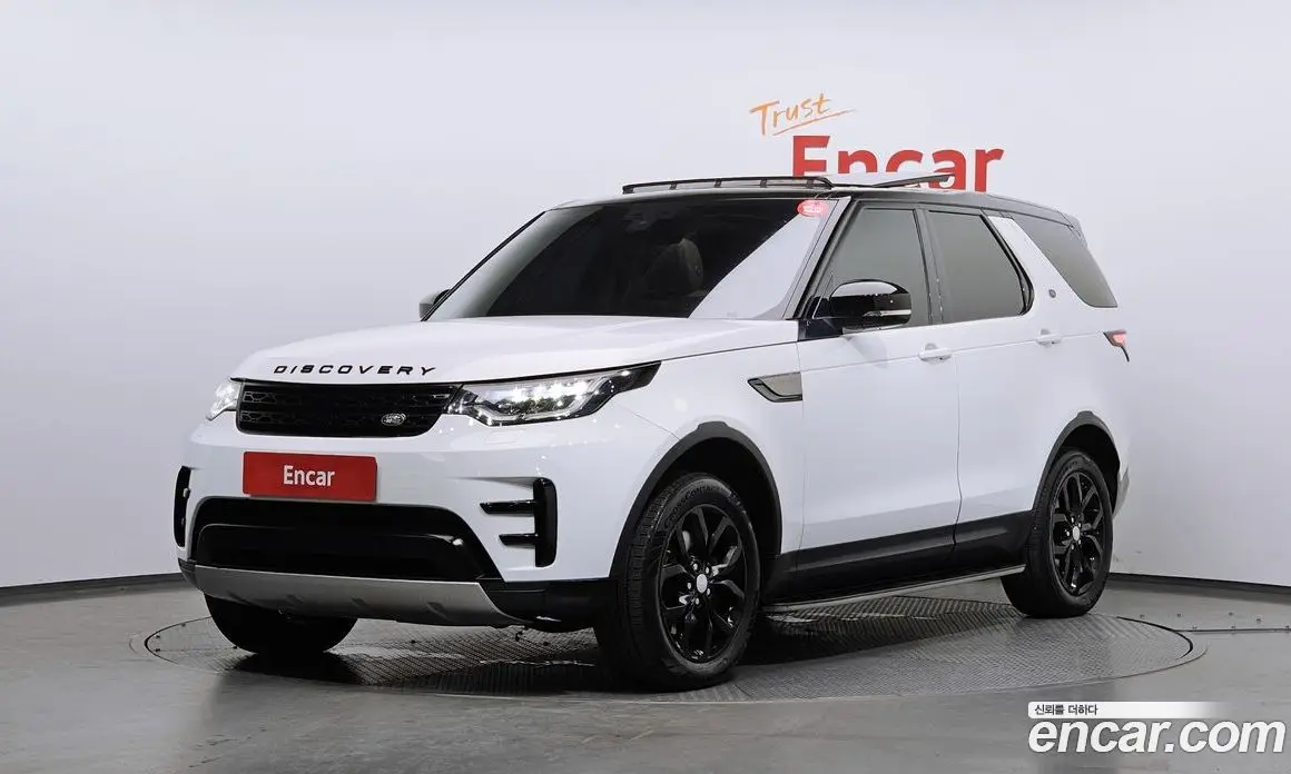 Land Rover Discovery 2018 2.0 автомат (гидро), фото 1 Land Rover Discovery 2018 2.0 автомат (гидро), фото 1