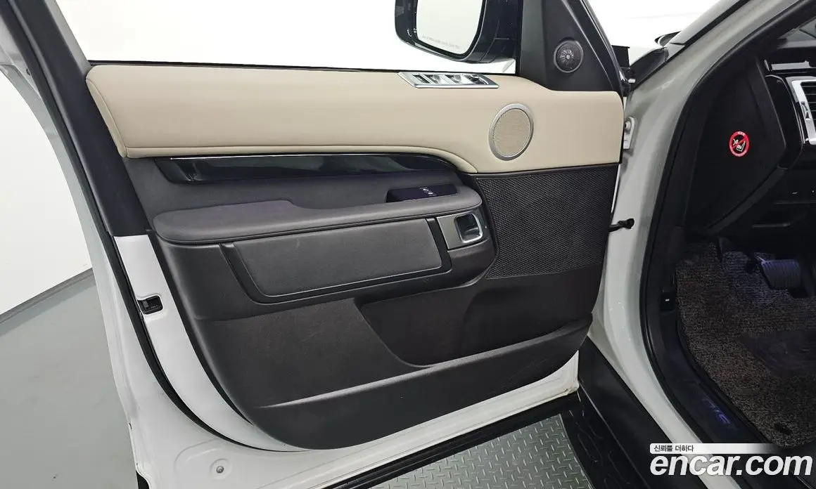 Land Rover Discovery 2018 2.0 автомат (гидро), фото 14 Land Rover Discovery 2018 2.0 автомат (гидро), фото 14