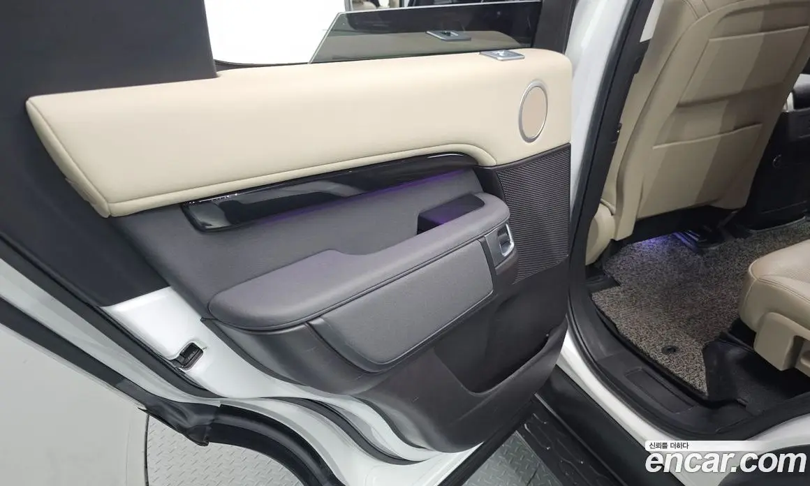 Land Rover Discovery 2018 2.0 автомат (гидро), фото 15 Land Rover Discovery 2018 2.0 автомат (гидро), фото 15