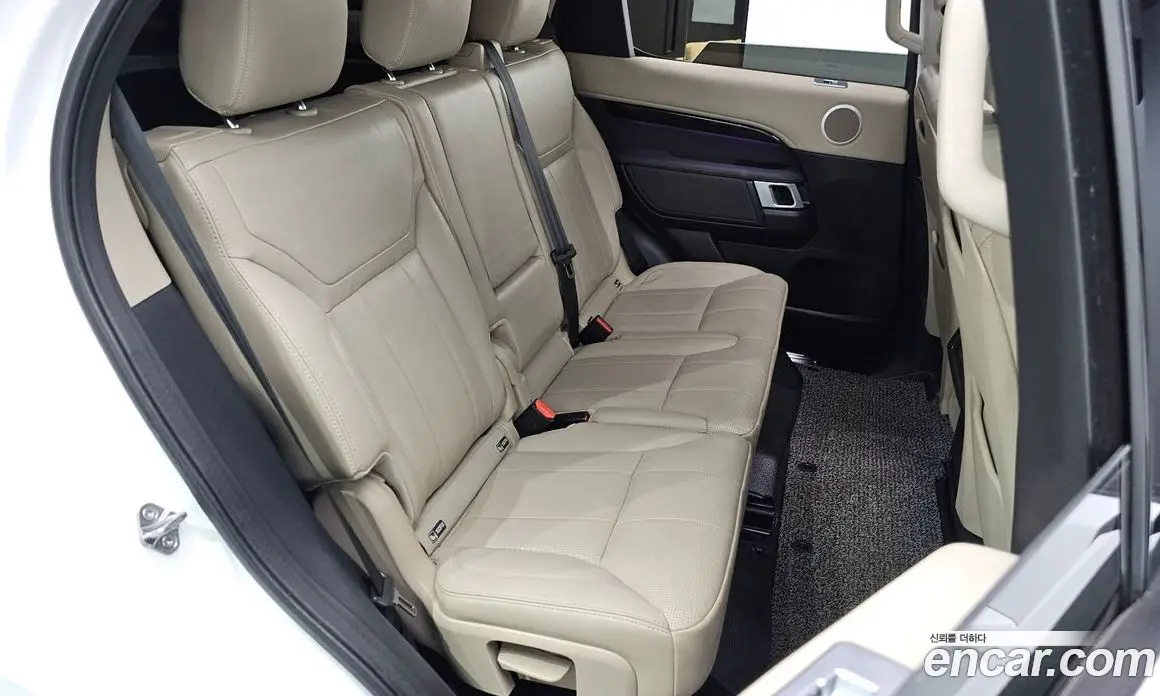 Land Rover Discovery 2018 2.0 автомат (гидро), фото 16 Land Rover Discovery 2018 2.0 автомат (гидро), фото 16
