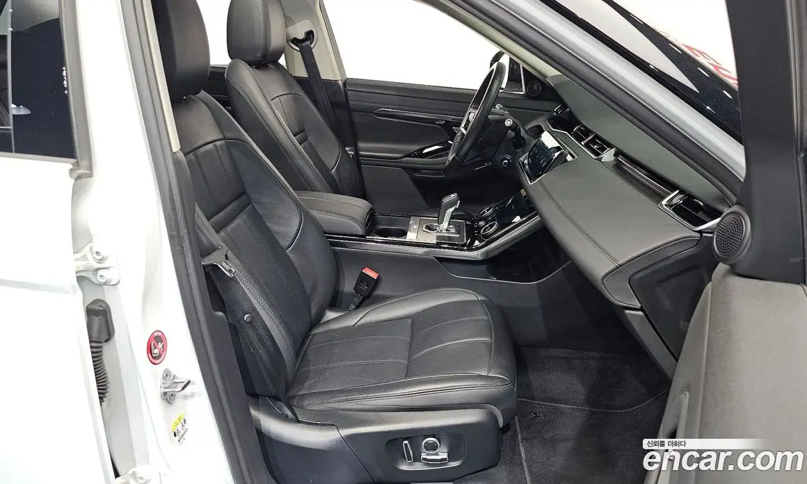 Land Rover Range Rover Evoque 2022 2.0 автомат (гидро), фото 16