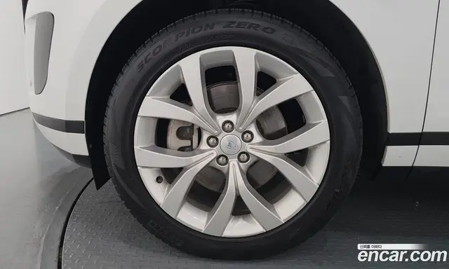 Land Rover Range Rover Evoque 2022 2.0 автомат (гидро), миниатюра 5