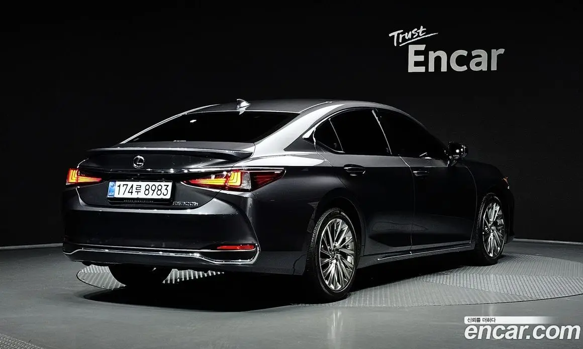 Lexus ES 2025 2.5 автомат (гидро), фото 2 Lexus ES 2025 2.5 автомат (гидро), фото 2