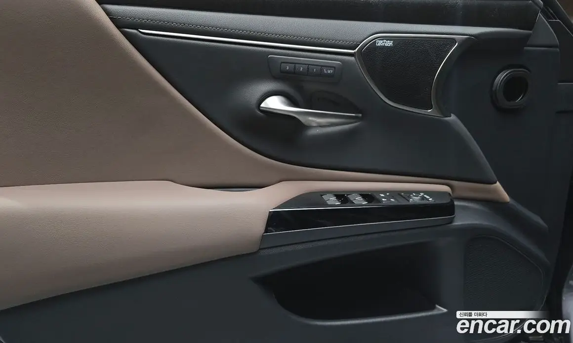 Lexus ES 2025 2.5 автомат (гидро), фото 14 Lexus ES 2025 2.5 автомат (гидро), фото 14