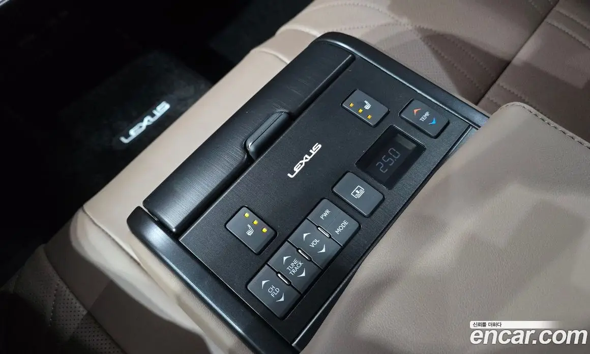 Lexus ES 2025 2.5 автомат (гидро), фото 32 Lexus ES 2025 2.5 автомат (гидро), фото 32