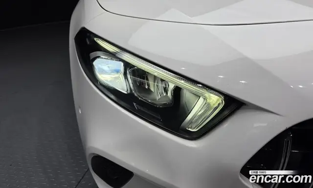 Mercedes-Benz A-Class 2019 2.0 автомат (гидро), миниатюра 8 Mercedes-Benz A-Class 2019 2.0 автомат (гидро), миниатюра 8