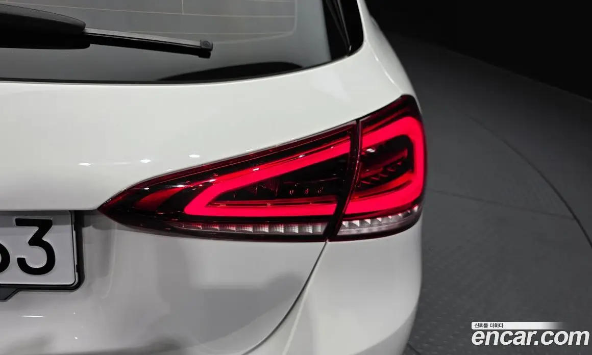 Mercedes-Benz A-Class 2019 2.0 автомат (гидро), фото 9 Mercedes-Benz A-Class 2019 2.0 автомат (гидро), фото 9