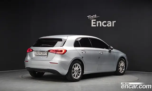 Mercedes-Benz A-Class 2019 2.0 автомат (гидро), миниатюра 2 Mercedes-Benz A-Class 2019 2.0 автомат (гидро), миниатюра 2