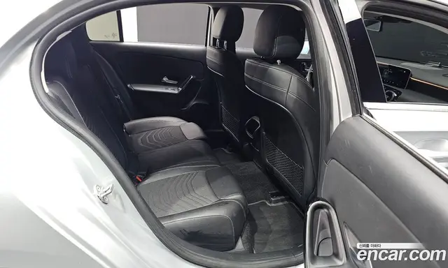 Mercedes-Benz A-Class 2019 2.0 автомат (гидро), миниатюра 12