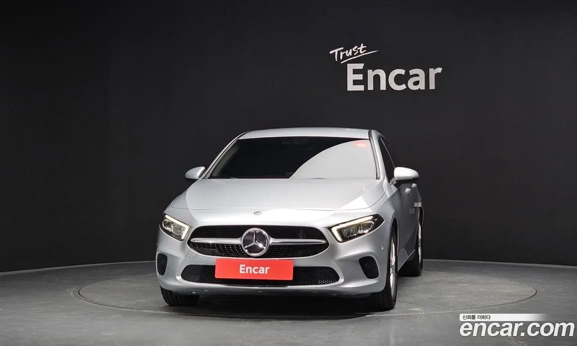 Mercedes-Benz A-Class 2019 2.0 автомат (гидро), фото 3 Mercedes-Benz A-Class 2019 2.0 автомат (гидро), фото 3