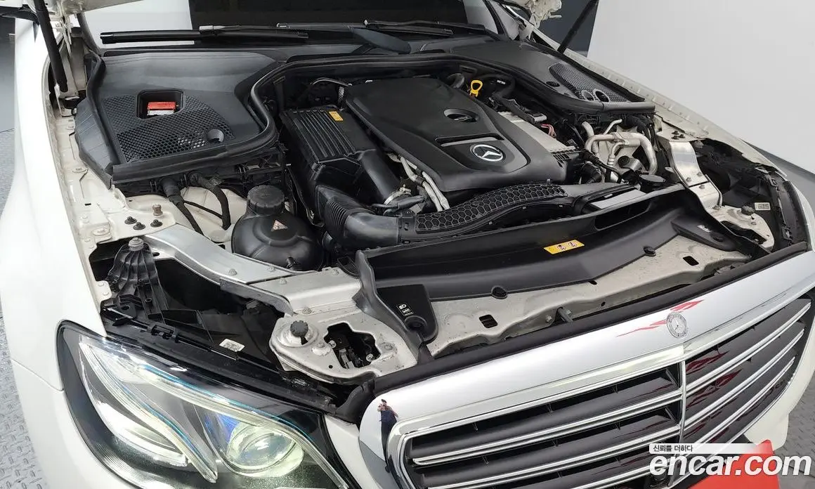 Mercedes-Benz E-Class 2016 2.0 автомат (гидро), фото 6 Mercedes-Benz E-Class 2016 2.0 автомат (гидро), фото 6