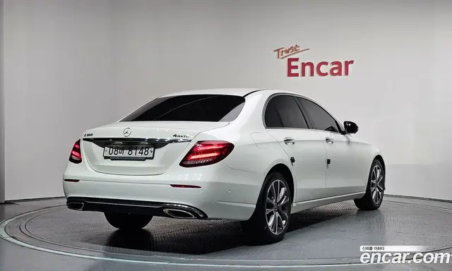 Mercedes-Benz E-Class 2019 2.0 автомат (гидро), миниатюра 2