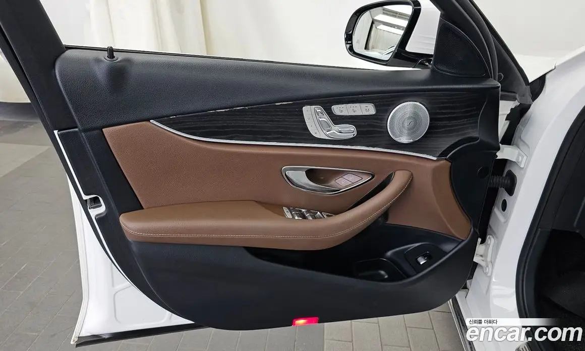 Mercedes-Benz E-Class 2019 2.0 автомат (гидро), фото 14