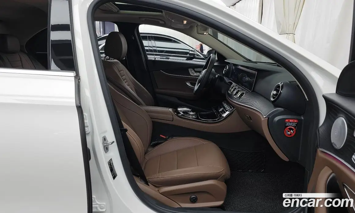 Mercedes-Benz E-Class 2019 2.0 автомат (гидро), фото 17