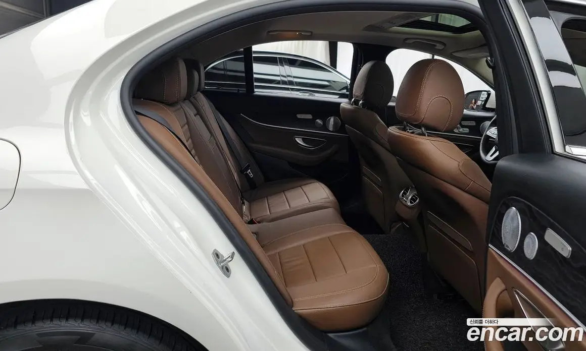 Mercedes-Benz E-Class 2019 2.0 автомат (гидро), фото 18