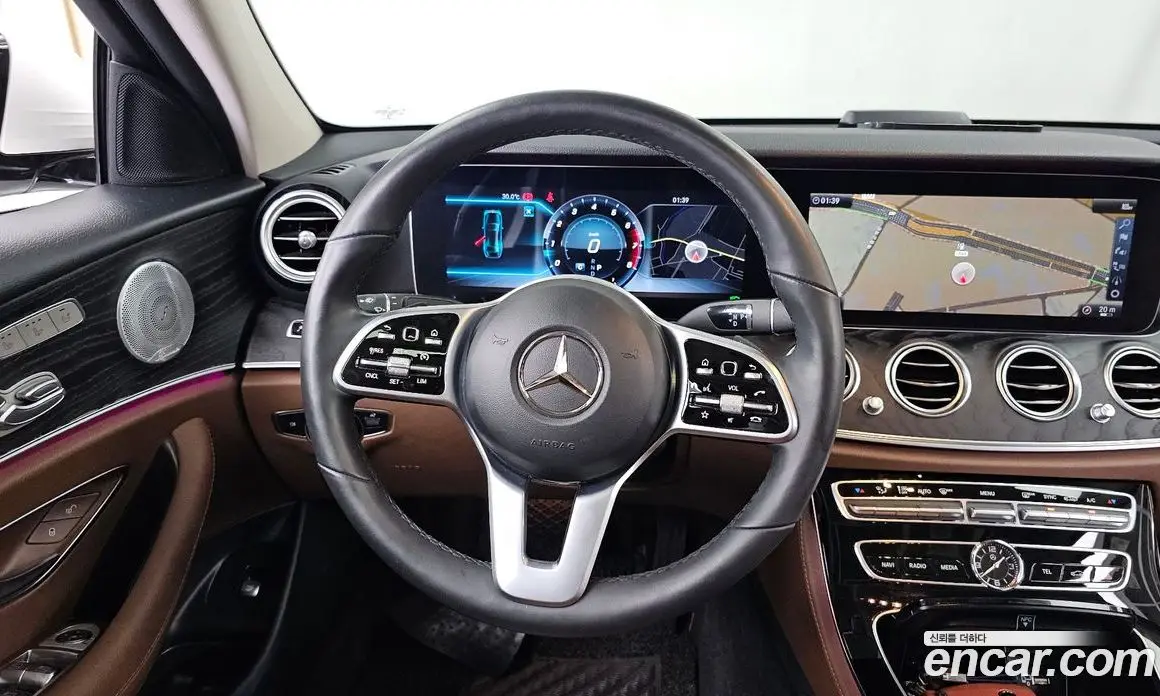 Mercedes-Benz E-Class 2019 2.0 автомат (гидро), фото 19