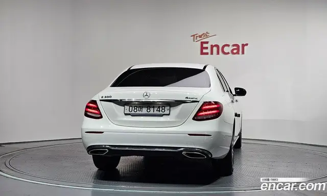 Mercedes-Benz E-Class 2019 2.0 автомат (гидро), миниатюра 4