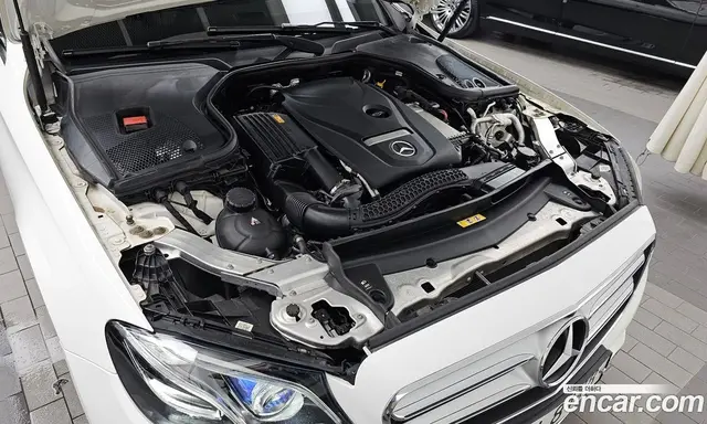 Mercedes-Benz E-Class 2019 2.0 автомат (гидро), миниатюра 6