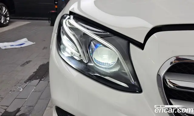 Mercedes-Benz E-Class 2019 2.0 автомат (гидро), миниатюра 8