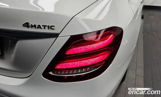 Mercedes-Benz E-Class 2019 2.0 автомат (гидро), миниатюра 9