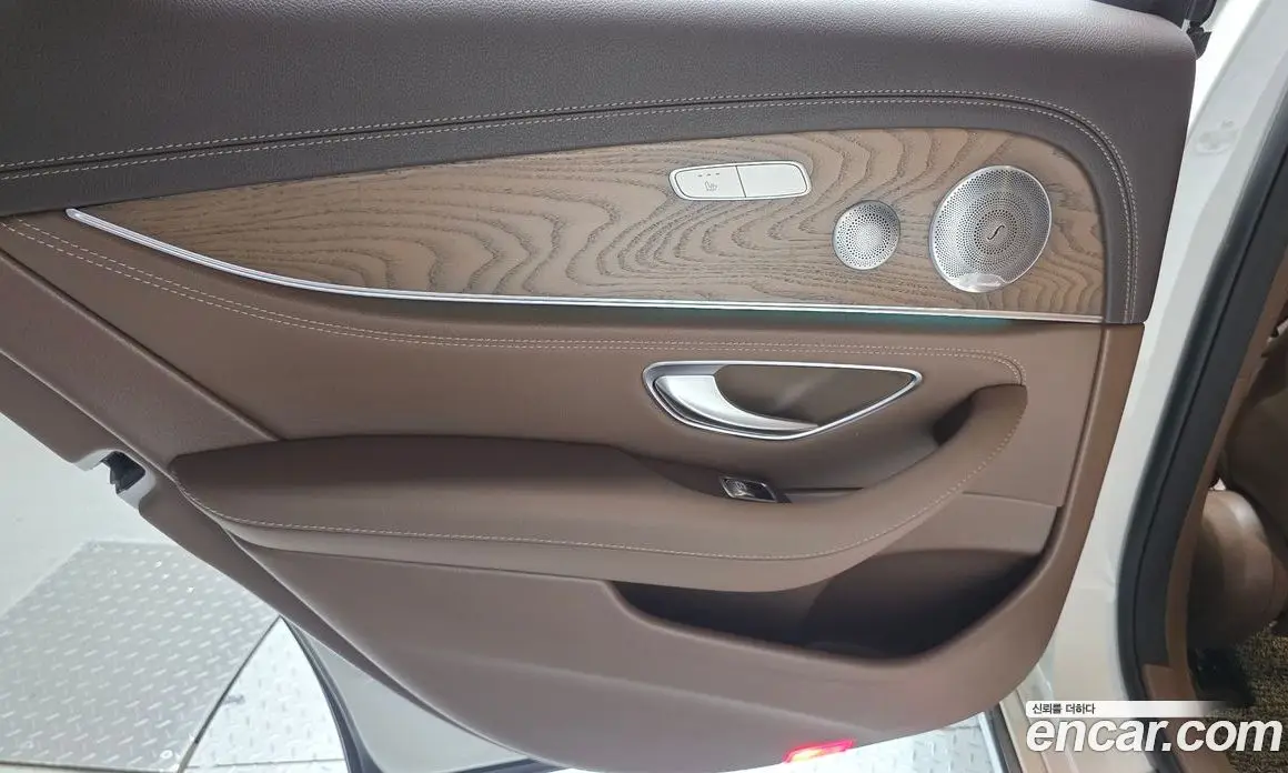 Mercedes-Benz E-Class 2019 2.0 автомат (гидро), фото 15 Mercedes-Benz E-Class 2019 2.0 автомат (гидро), фото 15