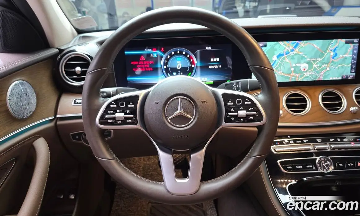 Mercedes-Benz E-Class 2019 2.0 автомат (гидро), фото 19 Mercedes-Benz E-Class 2019 2.0 автомат (гидро), фото 19