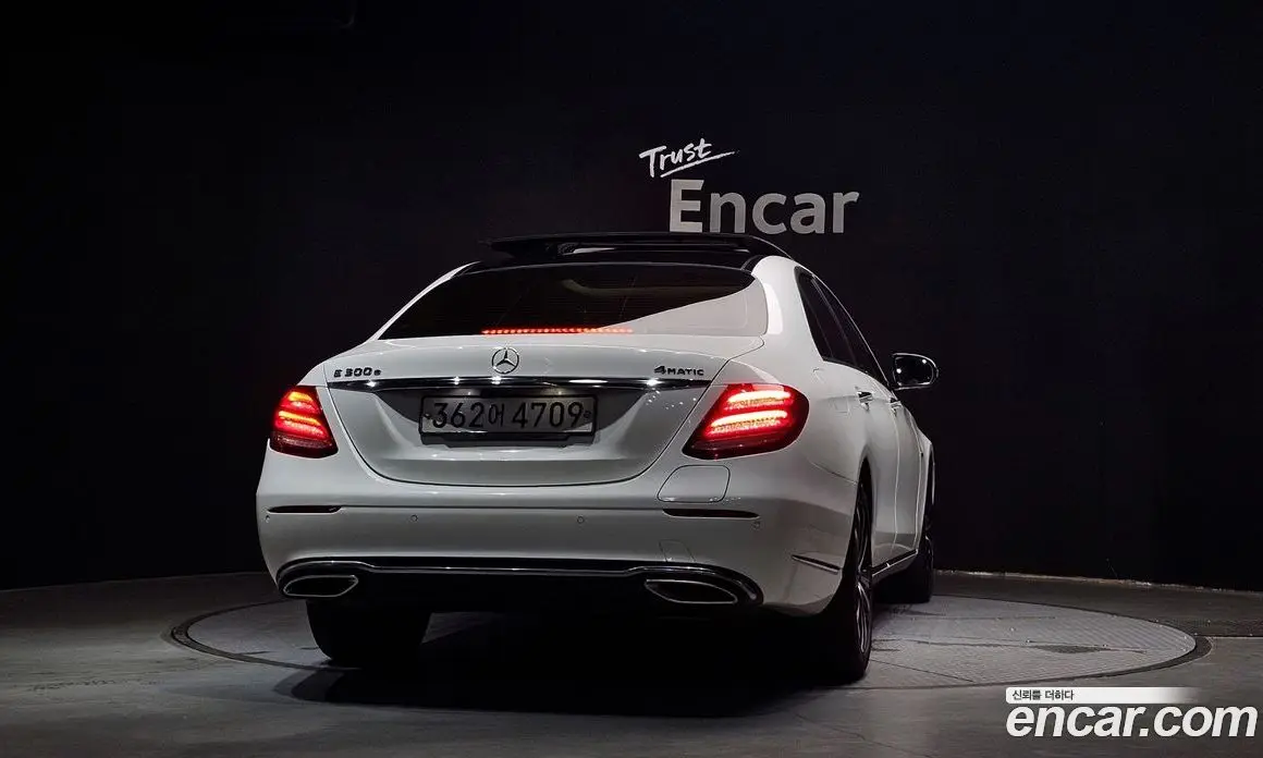 Mercedes-Benz E-Class 2019 2.0 автомат (гидро), фото 4 Mercedes-Benz E-Class 2019 2.0 автомат (гидро), фото 4