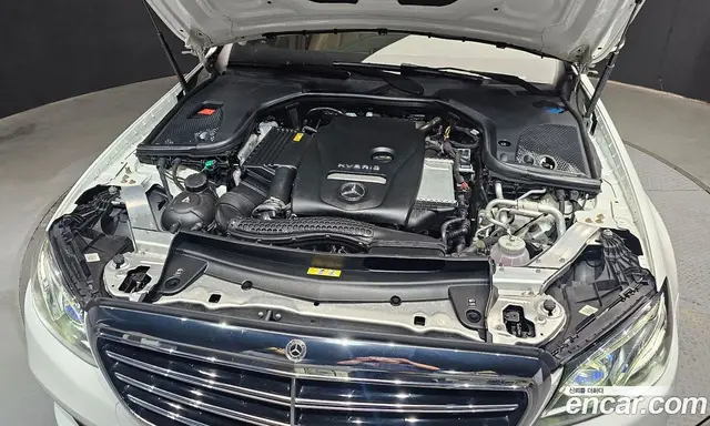 Mercedes-Benz E-Class 2019 2.0 автомат (гидро), миниатюра 6 Mercedes-Benz E-Class 2019 2.0 автомат (гидро), миниатюра 6