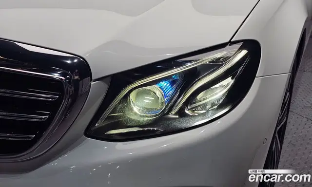 Mercedes-Benz E-Class 2019 2.0 автомат (гидро), миниатюра 8 Mercedes-Benz E-Class 2019 2.0 автомат (гидро), миниатюра 8