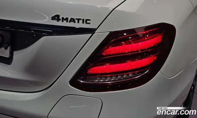 Mercedes-Benz E-Class 2019 2.0 автомат (гидро), миниатюра 9 Mercedes-Benz E-Class 2019 2.0 автомат (гидро), миниатюра 9