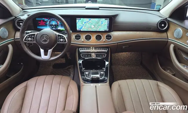 Mercedes-Benz E-Class 2019 2.0 автомат (гидро), миниатюра 10 Mercedes-Benz E-Class 2019 2.0 автомат (гидро), миниатюра 10