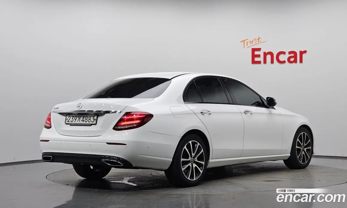 Mercedes-Benz E-Class 2020 2.0 автомат (гидро), фото 2 Mercedes-Benz E-Class 2020 2.0 автомат (гидро), фото 2
