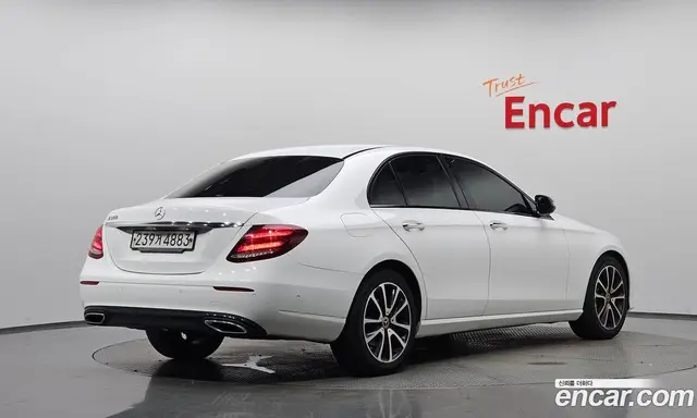 Mercedes-Benz E-Class 2020 2.0 автомат (гидро), миниатюра 2 Mercedes-Benz E-Class 2020 2.0 автомат (гидро), миниатюра 2