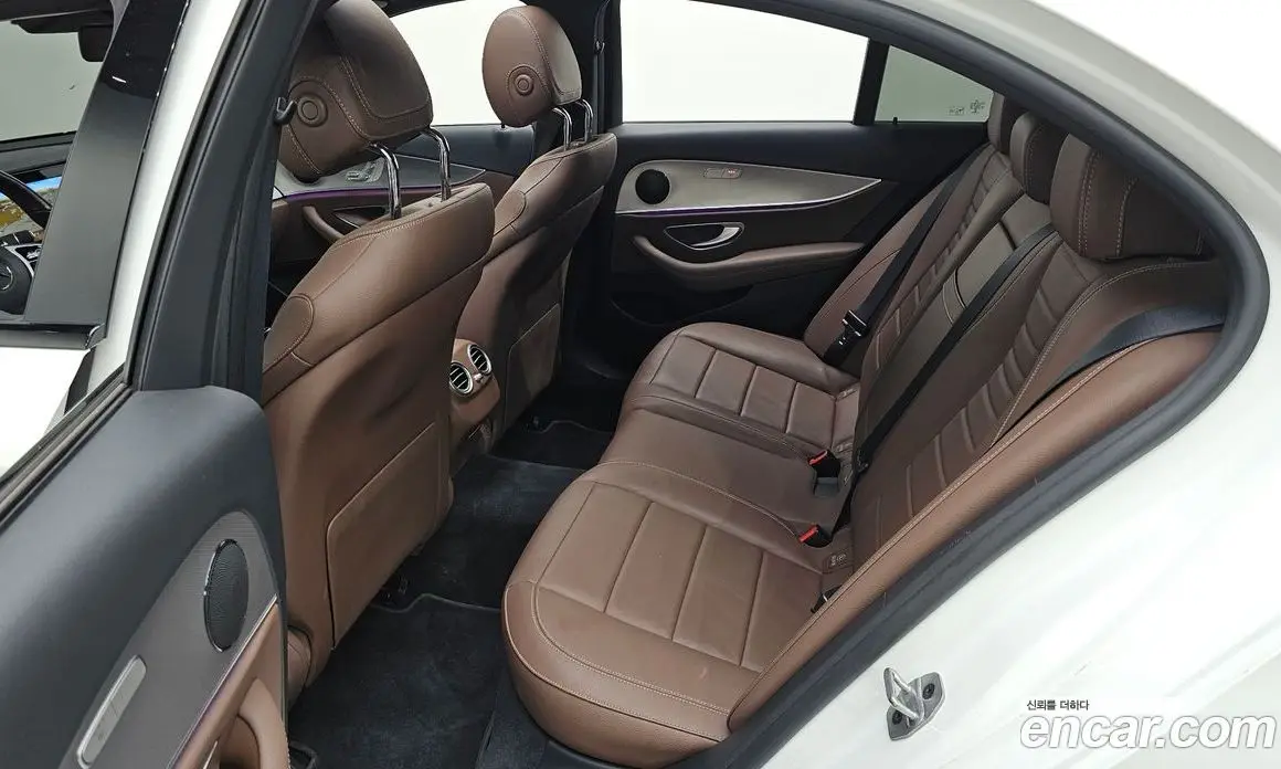 Mercedes-Benz E-Class 2020 2.0 автомат (гидро), фото 11 Mercedes-Benz E-Class 2020 2.0 автомат (гидро), фото 11