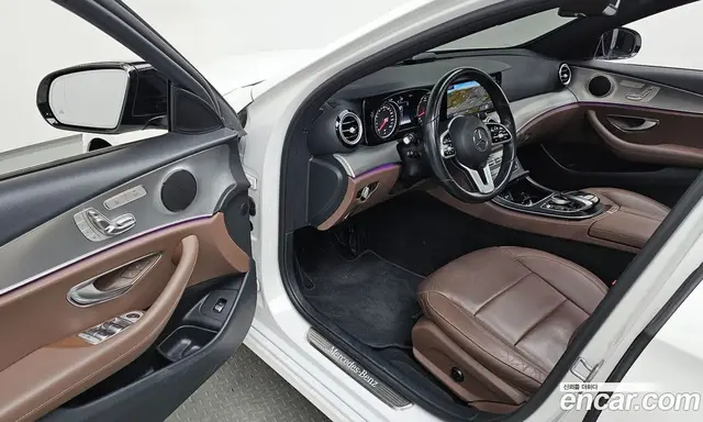 Mercedes-Benz E-Class 2020 2.0 автомат (гидро), миниатюра 10 Mercedes-Benz E-Class 2020 2.0 автомат (гидро), миниатюра 10