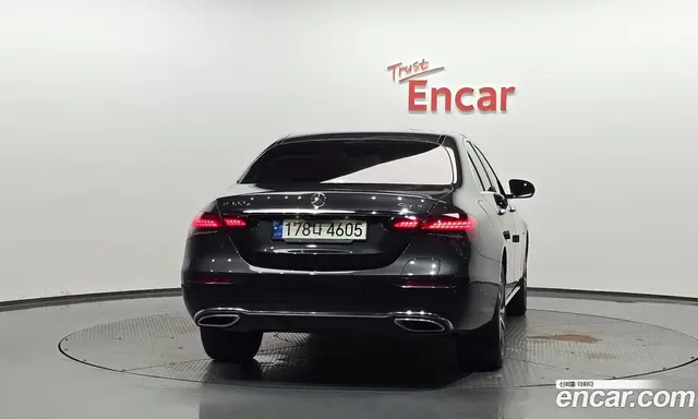 Mercedes-Benz E-Class 2021 2.0 автомат (гидро), миниатюра 3 Mercedes-Benz E-Class 2021 2.0 автомат (гидро), миниатюра 3