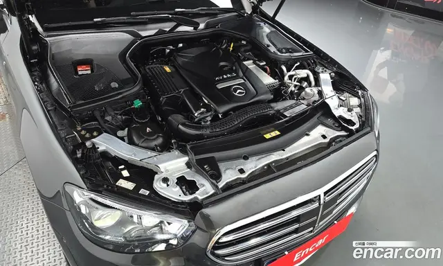 Mercedes-Benz E-Class 2021 2.0 автомат (гидро), миниатюра 5 Mercedes-Benz E-Class 2021 2.0 автомат (гидро), миниатюра 5