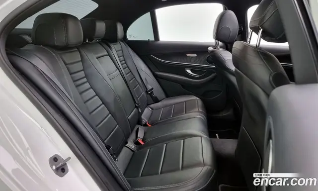 Mercedes-Benz E-Class 2021 1.9 автомат (гидро), миниатюра 12