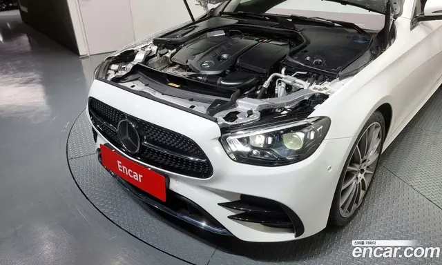 Mercedes-Benz E-Class 2021 1.9 автомат (гидро), миниатюра 6
