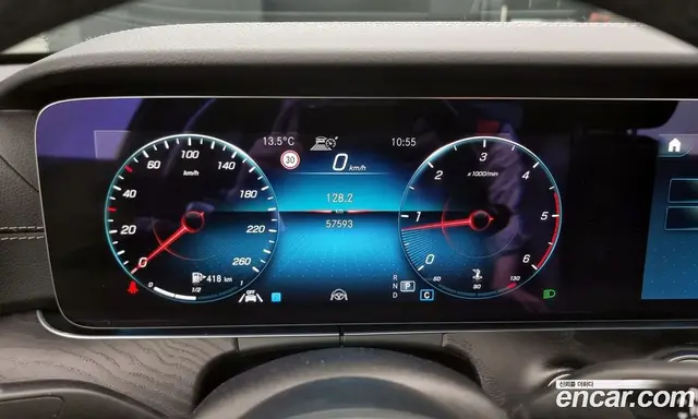 Mercedes-Benz E-Class 2021 1.9 автомат (гидро), миниатюра 8