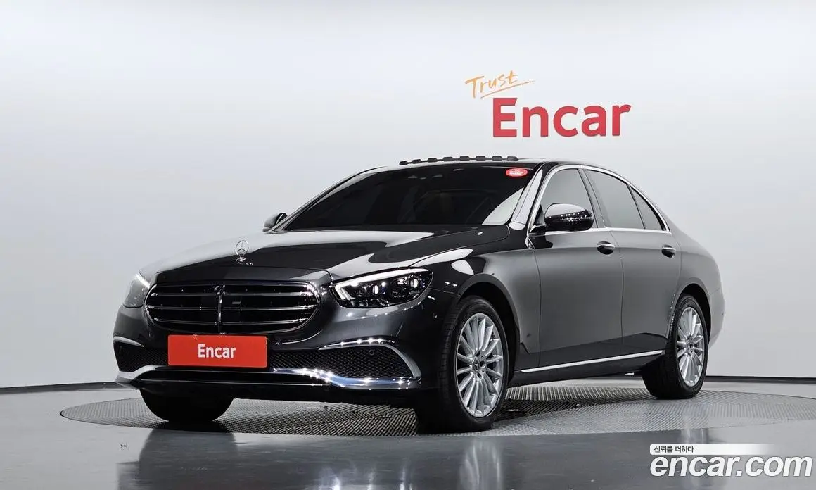 Mercedes-Benz E-Class 2022 1.9 автомат (гидро), фото 1 Mercedes-Benz E-Class 2022 1.9 автомат (гидро), фото 1