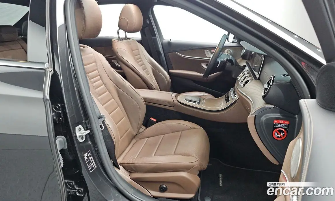 Mercedes-Benz E-Class 2022 1.9 автомат (гидро), фото 18 Mercedes-Benz E-Class 2022 1.9 автомат (гидро), фото 18