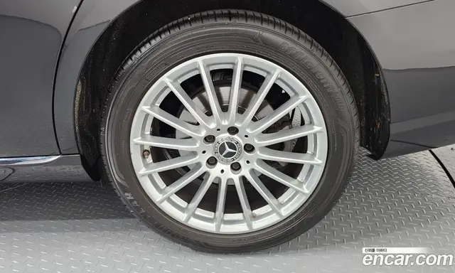 Mercedes-Benz E-Class 2022 1.9 автомат (гидро), миниатюра 7 Mercedes-Benz E-Class 2022 1.9 автомат (гидро), миниатюра 7
