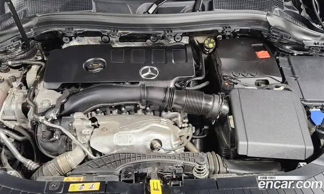 Mercedes-Benz GLA-Class 2022 2.0 автомат (гидро), миниатюра 6 Mercedes-Benz GLA-Class 2022 2.0 автомат (гидро), миниатюра 6