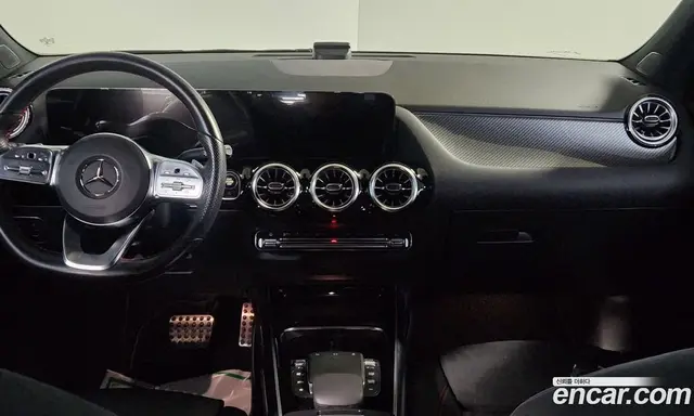 Mercedes-Benz GLA-Class 2022 2.0 автомат (гидро), миниатюра 7 Mercedes-Benz GLA-Class 2022 2.0 автомат (гидро), миниатюра 7