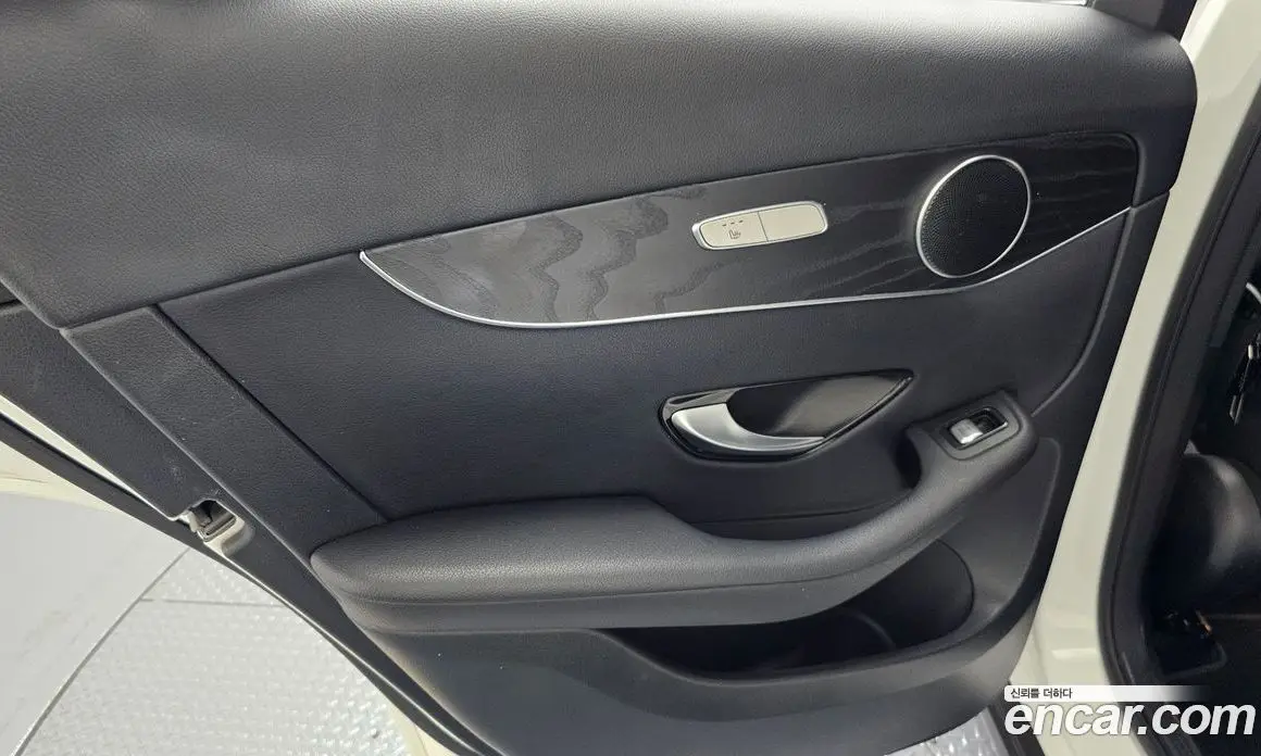 Mercedes-Benz GLC-Class 2019 2.0 автомат (гидро), фото 15 Mercedes-Benz GLC-Class 2019 2.0 автомат (гидро), фото 15