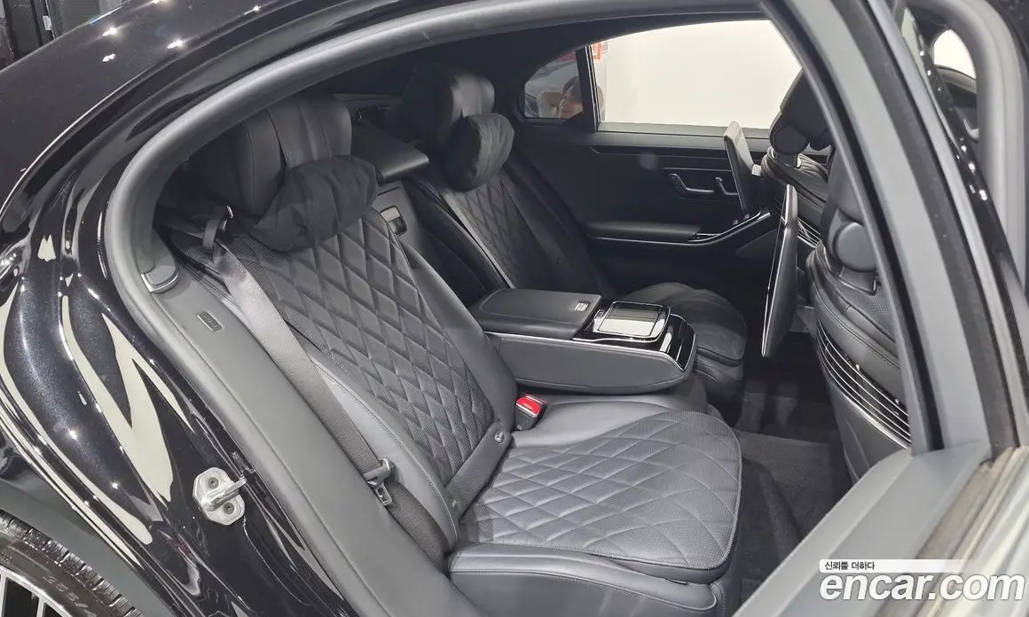 Mercedes-Benz S-Class 2023 4.0 автомат (гидро), фото 18