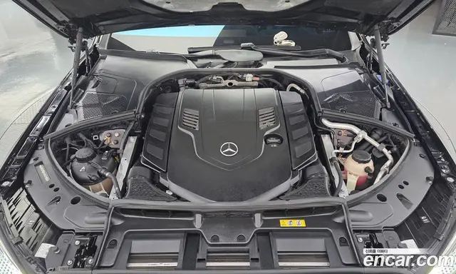 Mercedes-Benz S-Class 2023 4.0 автомат (гидро), миниатюра 6