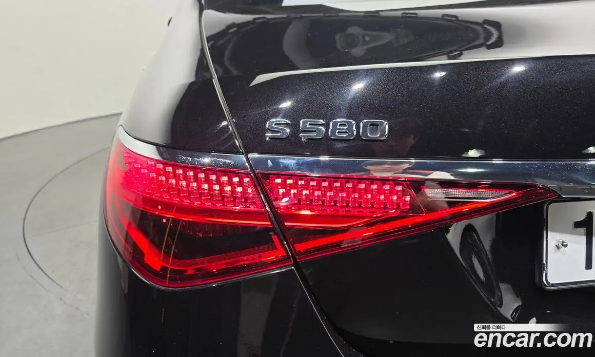 Mercedes-Benz S-Class 2023 4.0 автомат (гидро), фото 9